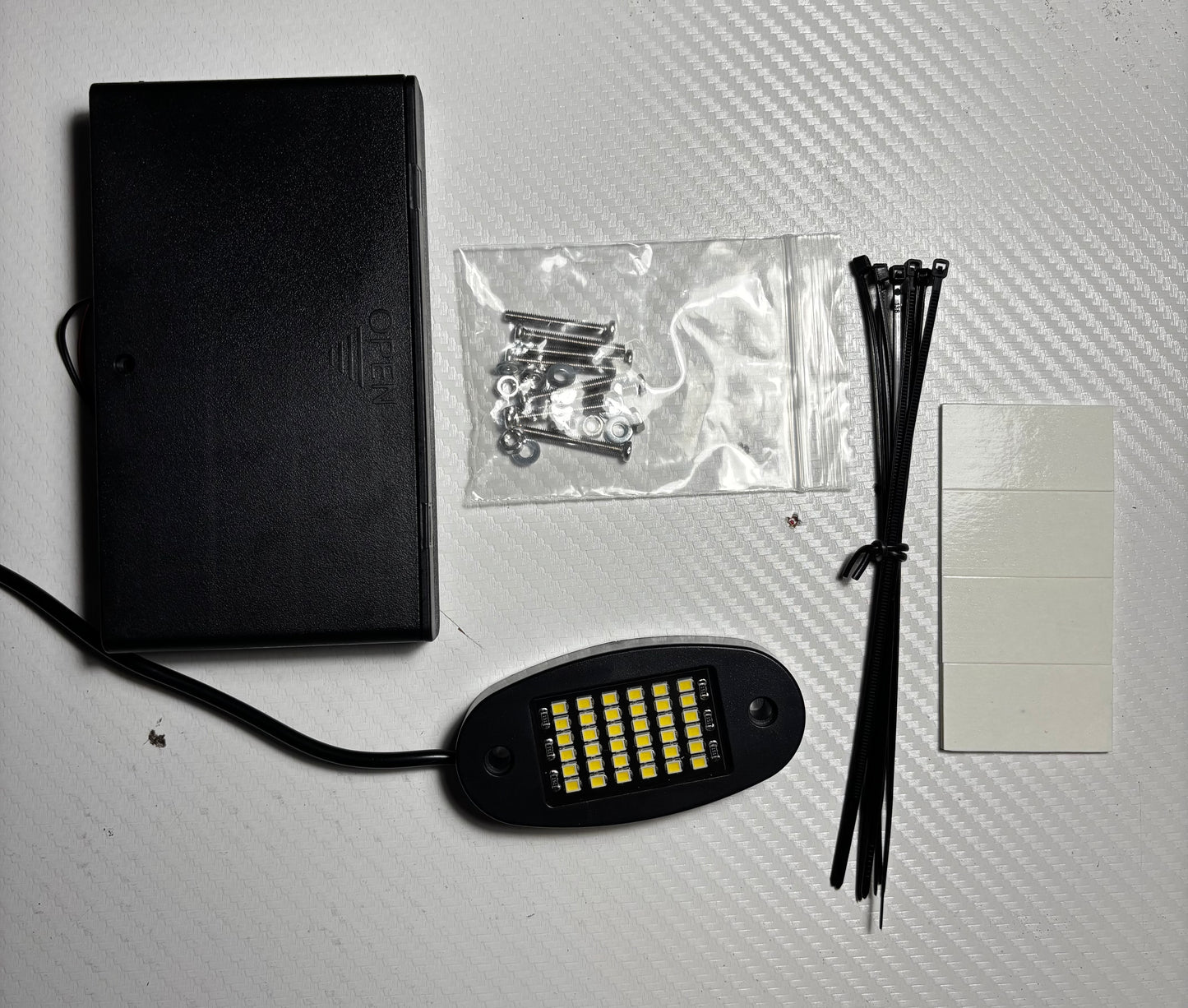 V2 battery power Rocklight